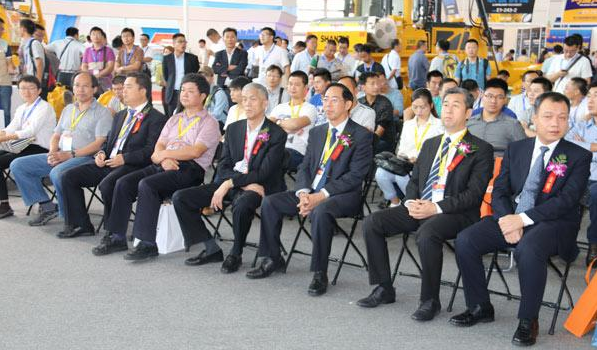 山推、混凝土、混凝土機(jī)械、混凝土機(jī)械應(yīng)用技術(shù)