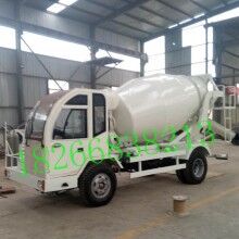 湖北枝江混凝土攪拌車(chē)工地專(zhuān)用攪拌車(chē) 自上料攪拌車(chē)