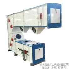 耐火材料專用Z型提升機(jī)，整機(jī)防爆，內(nèi)置強(qiáng)制通風(fēng)系統(tǒng)